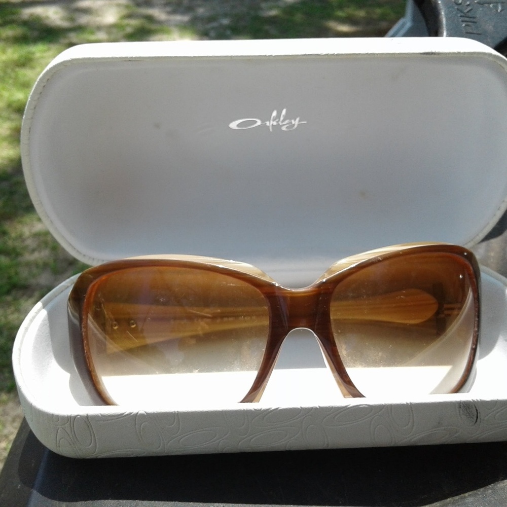 Oakley prescription sun glasses